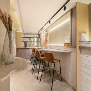 Ambiente: Vivenciar Lounge / DB Arquitetura / MDF Chenin Blanc e Arinto